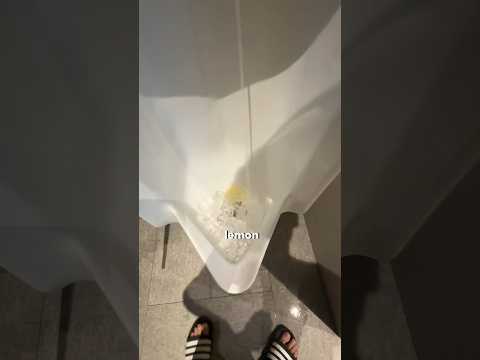 Review Toilet Es dan Lemon
