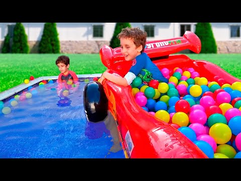 Montamos a PISCINA de BOLINHAS de Carrinhos no QUARTO e PISCINA - Vídeo para Crianças