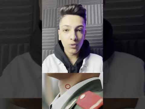 سبب وجود دبوس على رقبة الجنود 😳
