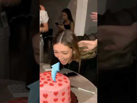 تورتة عيد الميلاد كادت تسبّب كارثة!🎂⚠️