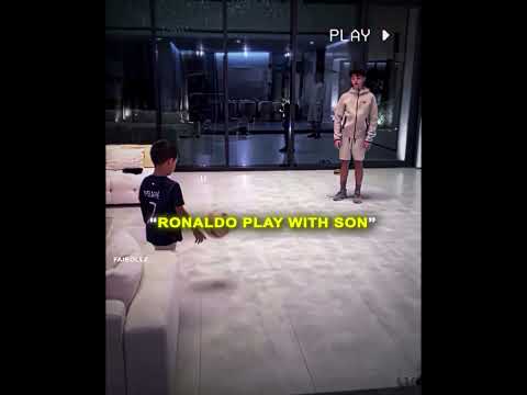 Ronaldo play with their son but...๐