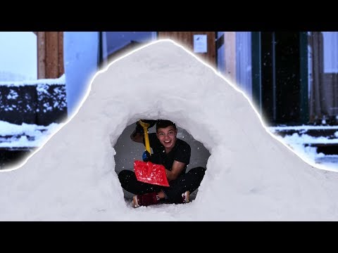 ZBUDOWAŁEM NIESAMOWITE IGLO!