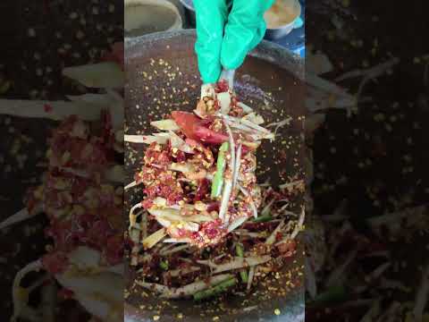 ตำโคราชพริก 2 กำ | ส้มตำเจ๊ต๊อกแต๊ก