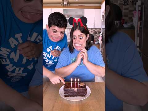 Cute 🥳🎂🎂🎂😳😱😣😝🤣