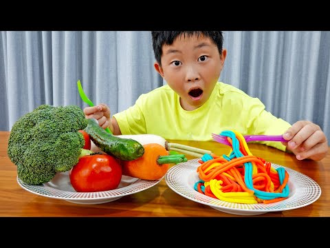 Yejun Plays with Car Toys for Kids Activity | Family Fun Activity