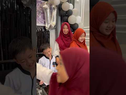 KESERUAN AISHWA QEISYA DAN AYESHA ACARA ULANG TAHUN ABANG MUMTAZ
