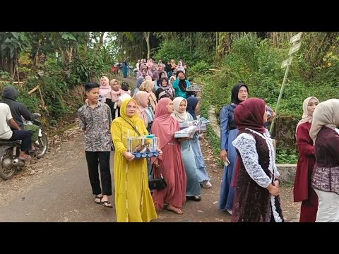 Pengantin Viral Bawa Baso 5 Kg Pernikahan Di Kampung Ciloa Selaawi Garut