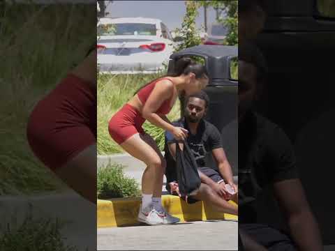 A stranger’s kindness is priceless 🙏🏾| FULL VIDEO on YouTube #Shorts #NateGotKeys #GoldDiggerPrank