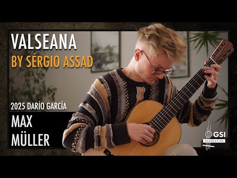 Max Müller performs Sérgio Assad's "Valseana" on a 2025 Darío García "La Leona" classical guitar