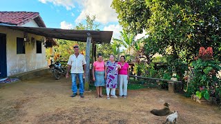 A MAIS DE 55 ANOS ESSES 4 IRMÃOS VIVEM NESSES PEDACINHO DE CÉU NO ALTO DAS MONTANHAS.
