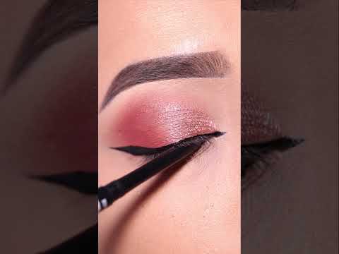 #shorts Simple eye makeup for NYE || Easy beginners friendly eyeshadow tutorial || Shilpa
