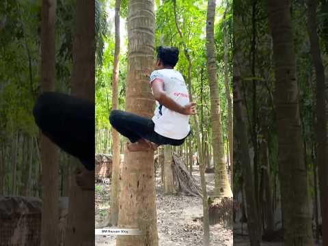এক হাত দিয়ে নারকেল গাছে উঠে সারা বিশ্বে ভাইরাল এই বাংলার স্পাইডার ম্যান♥️#youtubeshorts #food