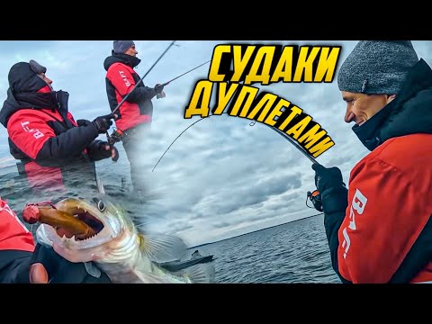 Рыба валит дуплетами! Первая рыбалка на новой лодке!