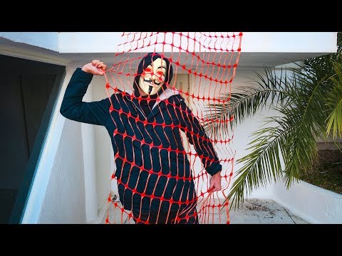 ATRAPAMOS AL HACKER DE YOUTUBE EN UNA RED *El hater nos deja un paquete misterioso*