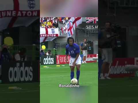Ronaldinho ignoró a su entrenador... y marcó un gol IMPOSIBLE 😳 #Shorts