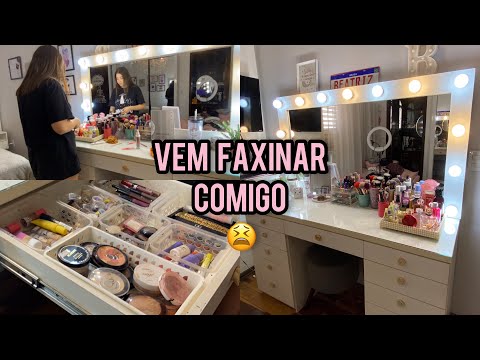 FAXINANDO A MINHA PENTEADEIRA!! 😫💖