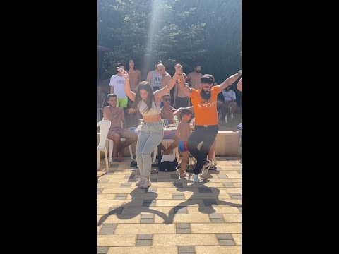 أجمل فرقة دبكة بالعالم 😍 اتحدت الملايين Amazing Dabke