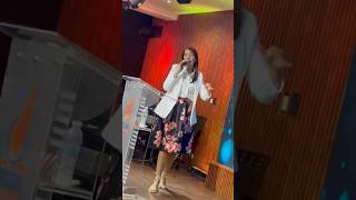 En este día... 🙌 Levanta tus manos, mueve tuos pies, da vueltas y vueltas, grita ¡Amén!🎶