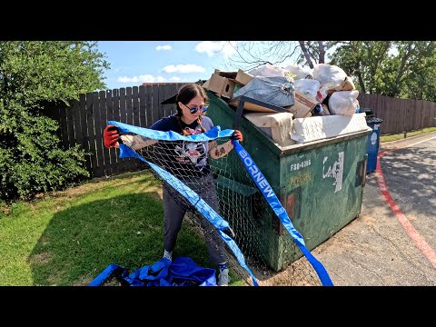 Awesome Dumpster Dive – We Filled the Truck with Clothes and More!