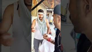 पागल आदमी रोड पर सो रहे है 🤣😂 full video watch