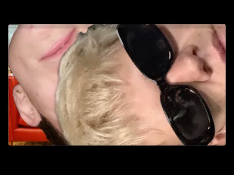 Between Two Clubs, Episode 1: Mask & Wig