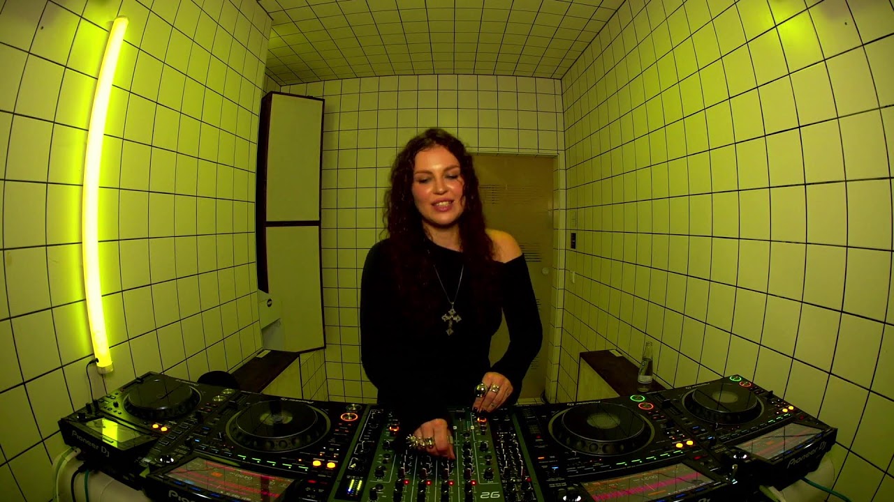 ALI3N Invites – DDK | HÖR – August 30 / 2025