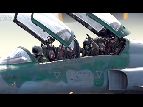 Plane Spotting Highlights: Northrop F-5EM Tiger II and Embraer AMX  Takeoff | Brazilian Air Force
