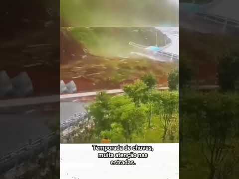 +atenção nas estradas em época de chuvas, pistas escorregadias e desmoronamentos.