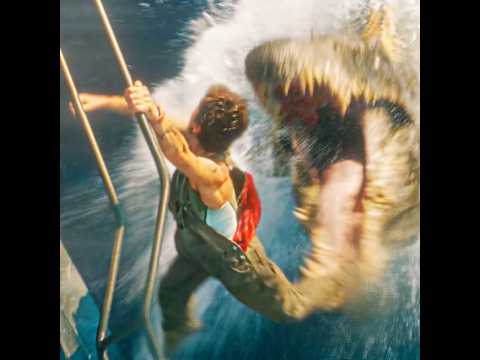 Jurassic World Rebirth (2025) | Black Widow VS Dinosaur๐ฆ๐ฅ#shorts #movie