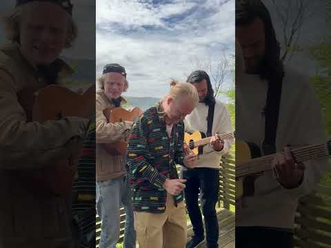 KAKKMADDAFAKKA - «Good Time Crew» 🎶 one week old today! Hope you like it! 🙏🥹