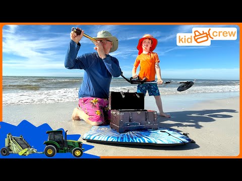 Finding buried treasure on beach with metal detector, tractors & ride on toys Educational | Kid Crew