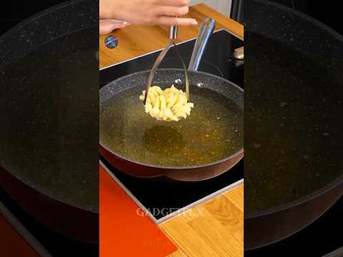 Genius Kitchen Hacks Actually Save Precious Time. #kitchenhacks #shorts