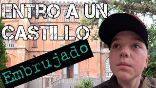 Entre a un castillo embrujado