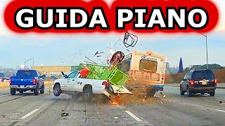 VIDEO INCREDIBILI RIPRESI DALLA DASHCAM DI UN AUTO