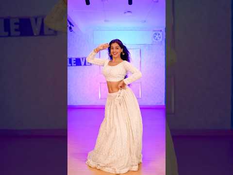 Aaja nachle nachle ✨#aajanachle #kashikasisodia #dance #trending