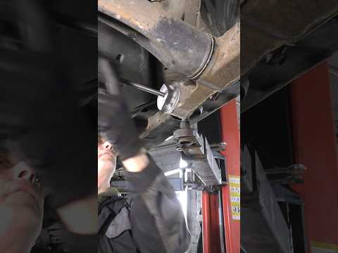 the screw device helped to install the rear beam bushings neatly