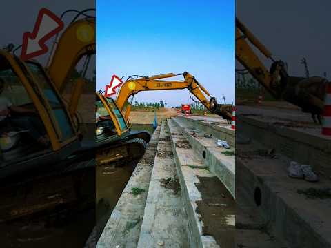 The stubbornness of the stupid bulldozer driver।#shorts