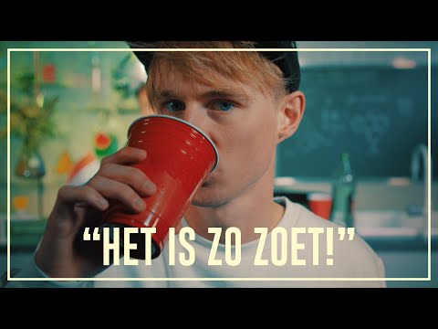 Rens raps while sipping Lean | Drugslab
