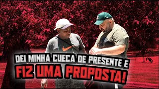 PEGADINHA - DEI MINHA CUECA DE PRESENTE E FIZ UMA PROPOSTa!