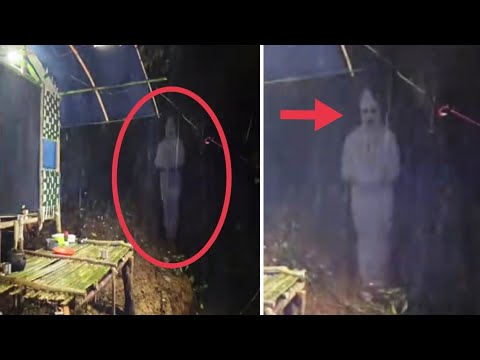 DI DATANGI POCONG SAAT HUJAN LEBAT ! 10 PENAMPAKAN HANTU TERJELAS DAN SERAM YANG VIRAL DI INTERNET