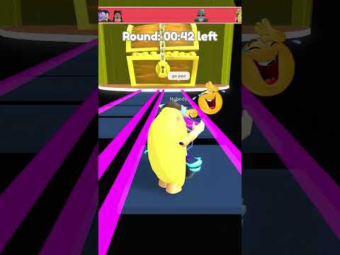 Banana cat  PLAYS GLASS BRIDGE IN ROBLOX 😲😲#roblox #shorts