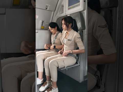 Pramugari2 Cantik Super Air Jet Saat Melepas Sabuk Pengaman Dalam Pesawat 🥰🥰👍👍