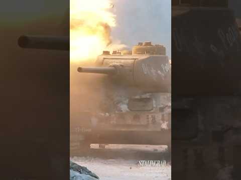 A German soldier destroys a tank.Ein deutscher Soldat zerstört einen Panzer. #movieshorts#ww2
