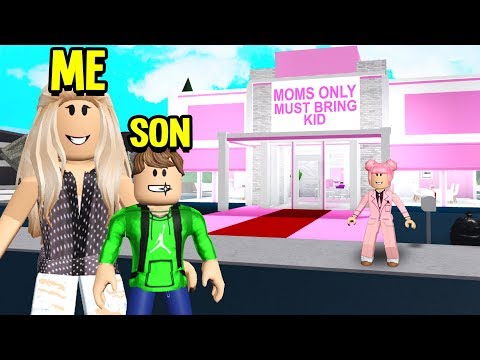 Restaurant Only Lets MOMS Eat.. They Made My SON Work! (Roblox Bloxburg)