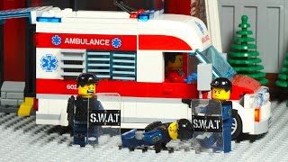 Lego City Emergency Ambulance SWAT Team Crash