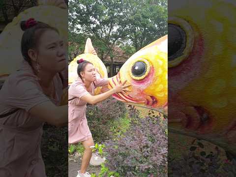 Con cá khổng lồ đi lạc #shost #shortvideo #tiktok #tiktokvideo #youtubeshorts