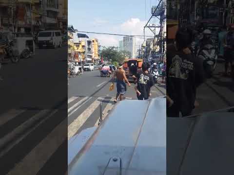 kaganapan kahapon sa palengke Ng moriones! pumapatol sa babae kahit may kargang bata!!