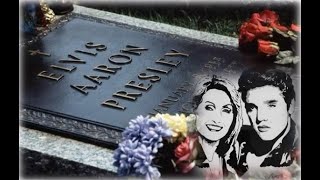 Elvis Visitations : Whispers At Graceland