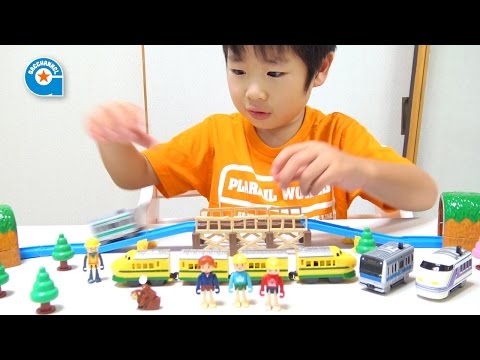 カプセルプラレールの埼京線(モーター車)とドクターイエロー【がっちゃん】