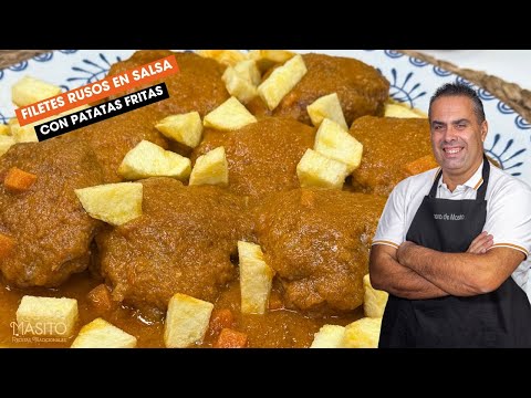 Filetes rusos en salsa con patatas fritas caseras